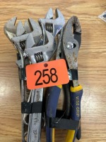 Crescent wrenches/pliers