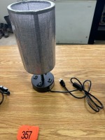 4 new lamps w/usb ports