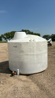 1400 gal water tank