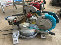 Makita Compound mitre saw