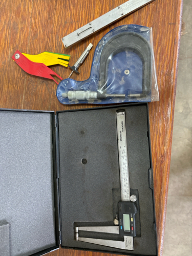 Calipres, manual break gauges