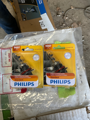 2-Philips head light