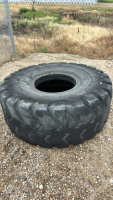Used 26.5-25 tire