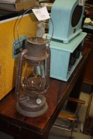 beacon barn lantern w/glass