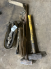 2 ratchet straps, 2 hammers