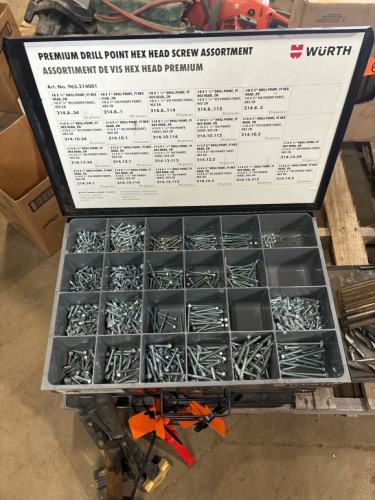 Self tapping screw kit