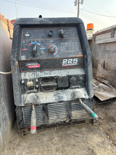 Lincoln electric Ranger 225 gas&rsquo;s power welder generator