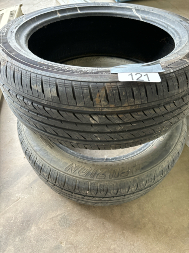 1- 205/50R17. 1-195/55R15 tires