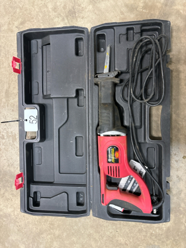 Reciprocating saw with blades