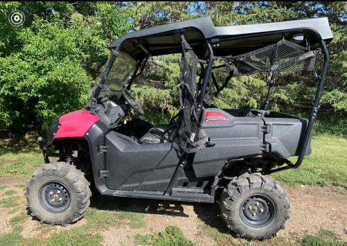 2015 Honda Pioneer 700 w/695 hrs and 7145 kms