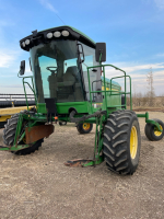 John deer 4895 swather/tractor