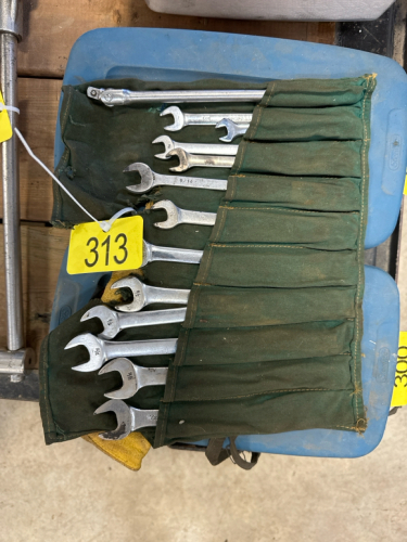 Snap on wrench set