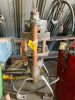Hydraulic crimper