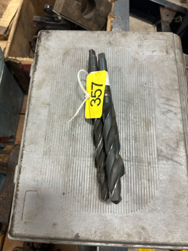 Assortment of milling bits