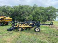 Ezee-on 36&rsquo; air drill w/2250 tank
