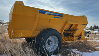 Shelbourne Reynolds power spread 2200 manure spreader