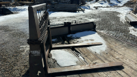 Skid steer mount pellet forks