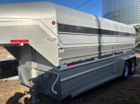 2013 Blue hills 18&rsquo; stock trailer