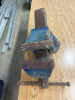 Bench vise