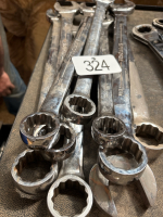 Super torque metric wrenches