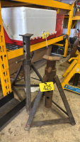 Jack stands