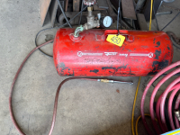 Portable air tank