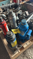 2 bottle jacks