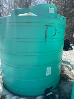 1750 gallon poly tank