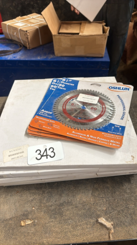 Quantity of saw blades 12&rdquo; and 6 1/2&rdquo;