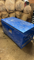 Tool chest