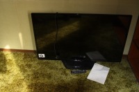 42" LG flatscreen led tv w/ remote