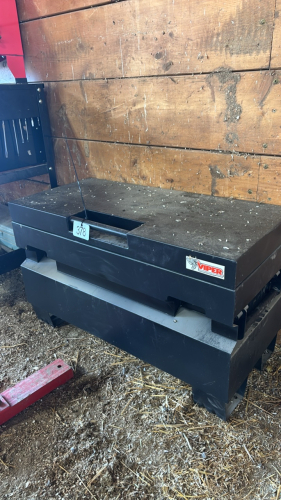 Tool chest