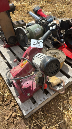 Chainsaw chain sharpener