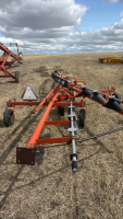 Sprayer booms