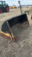 Large skid steer bucket
