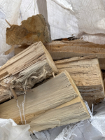 Mini bulk bag of split fire wood