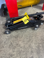 2-ton floor jack