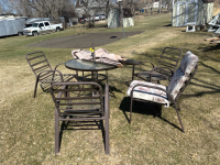 Lawn chairs and table w/cushions