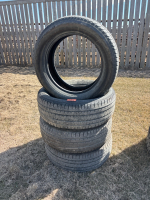 Set of 4 tires (275/55R20