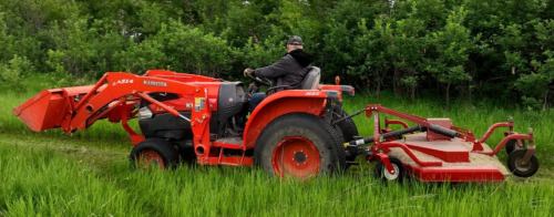 Farm king 755 3pth finishing mower w/rear discharge