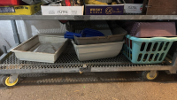 Pet supplies