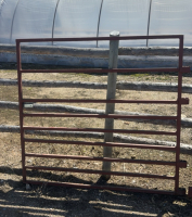 1- 8&rsquo; panel. 1- 4&rsquo; panel