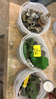 Assorted hydraulic fittings