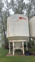 Friesen smooth wall hopper bin