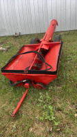 Hydraulic transfer auger