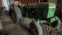 John Deere 1840 tractor
