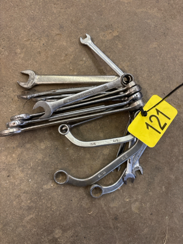 Flat wrenches