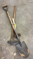 Hammers, shovel