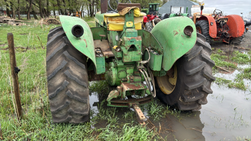 John Deere 3010 tractor