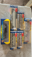 Toy engine, 5 cars